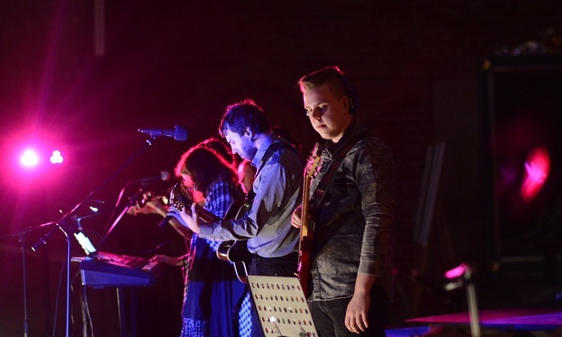 Nocny koncert zespołu Afar
