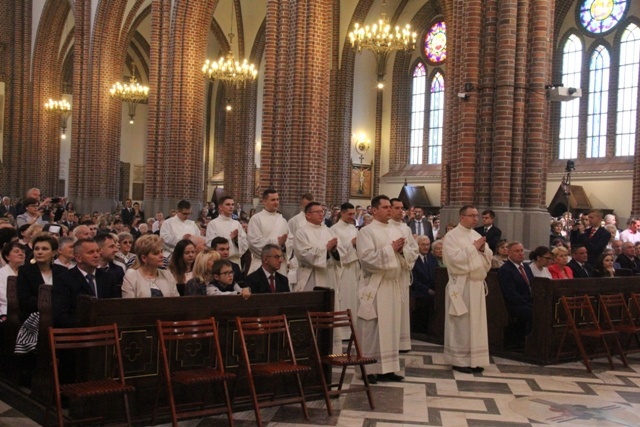 Idźcie bez lęku. Święcenia kapłańskie na Pradze