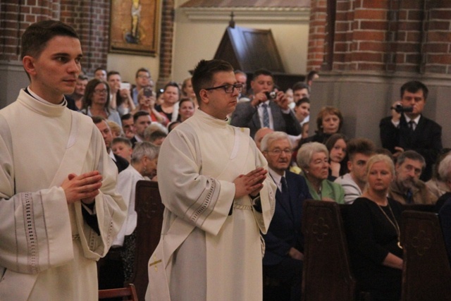 Idźcie bez lęku. Święcenia kapłańskie na Pradze