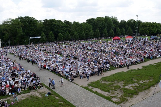 VII Ogólnopolska Pielgrzymka Żywego Różańca na Jasną Górę