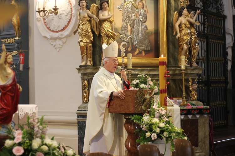 Święcenia kapłańskie ks. Tomasza Szcześniaka