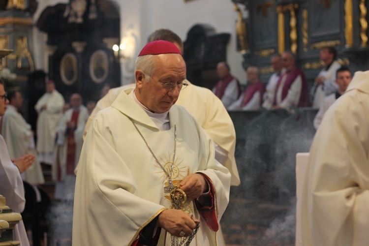 Święcenia kapłańskie ks. Tomasza Szcześniaka