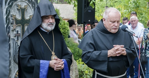 Ta góra nas jednoczy. Pielgrzymka Ormian