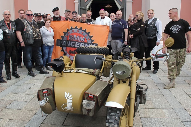 Pielgrzymka Motocyklistów do Skrzatusza cz. 1