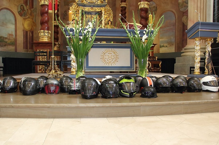 Pielgrzymka Motocyklistów do Skrzatusza cz. 1