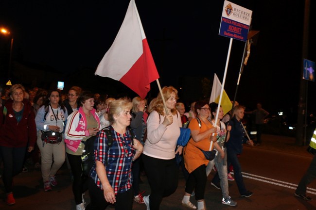 Nocna Pielgrzymka Kobiet do Starej Błotnicy