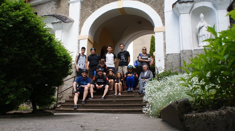 Pielgrzymka Noworudzian do Barda Śląskiego - cz. 01