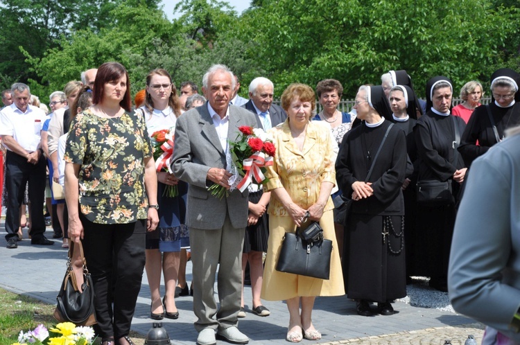 Jubileusz kapłański i upamiętnienie mieszkańców Rumna w Ścinawie Małej