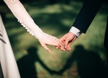 "Tak na Serio" - wkrótce Tydzień Modlitw za Powołanych do Małżeństwa
