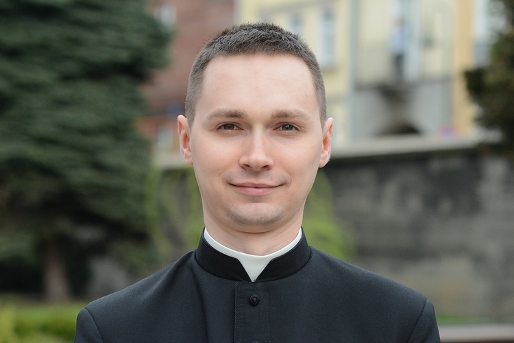 Ks. Mateusz Mandalka