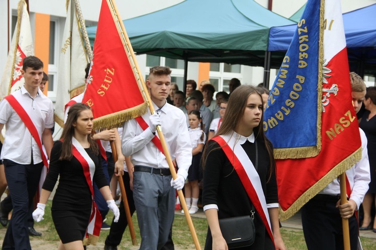 Gorzejowa - Jaworze Górne: Nadanie szkole imienia św. Jana Pawła II