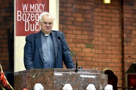 ks. Bogdan Ferdek w kościele pw. NMP Królowej Polski w Świdnicy.