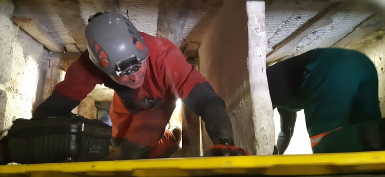 Bytom. Wspólne ćwiczenia ratowników górniczych, strażaków, goprowców i alpinistów [ZDJĘCIA]