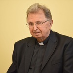 Abp Ablewicz i świeccy