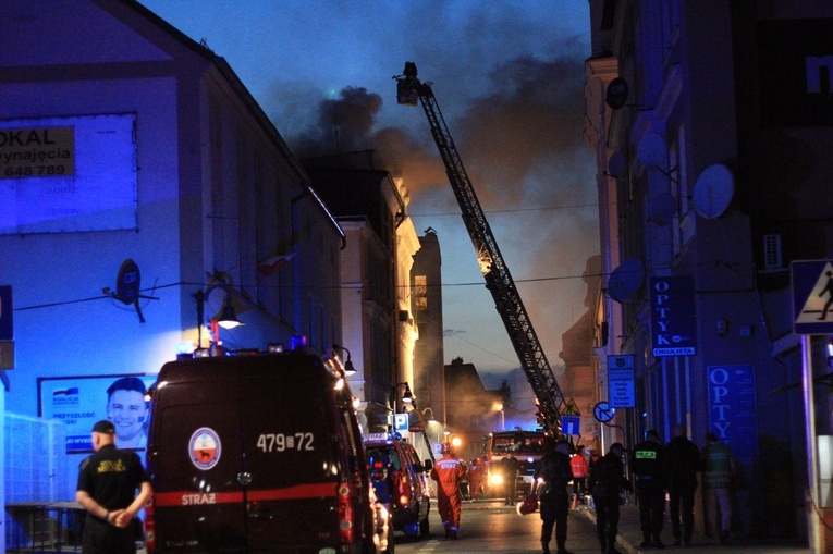 Wybuch gazu w kamienicy w Koźlu. Akcja ratownicza