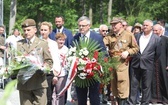 Poświęcenie pomnika pomordowanych żołnierzy "Bartka" w Starym Grodkowie