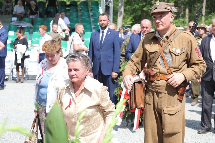 Poświęcenie pomnika pomordowanych żołnierzy "Bartka" w Starym Grodkowie