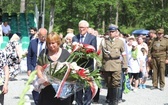 Poświęcenie pomnika pomordowanych żołnierzy "Bartka" w Starym Grodkowie