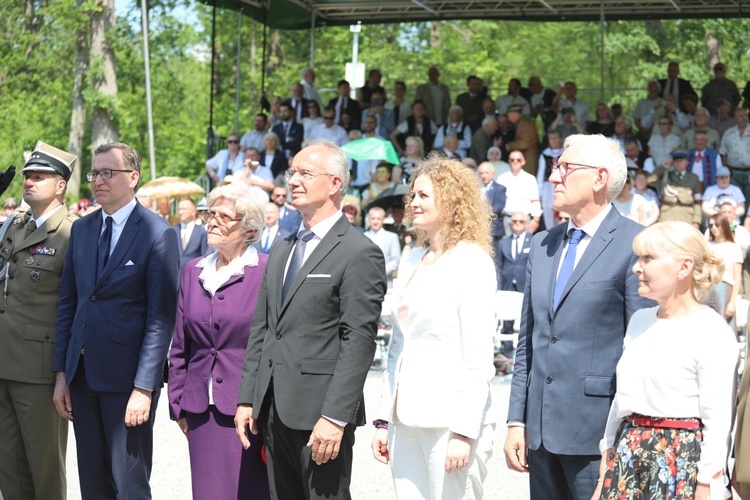 Poświęcenie pomnika pomordowanych żołnierzy "Bartka" w Starym Grodkowie