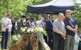 Poświęcenie pomnika pomordowanych żołnierzy "Bartka" w Starym Grodkowie