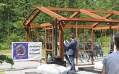 Poświęcenie pomnika pomordowanych żołnierzy "Bartka" w Starym Grodkowie