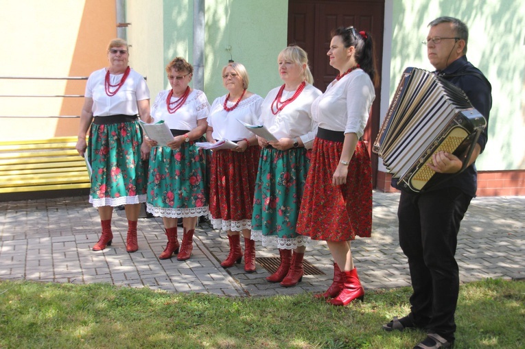 Rozśpiewana zofiówka