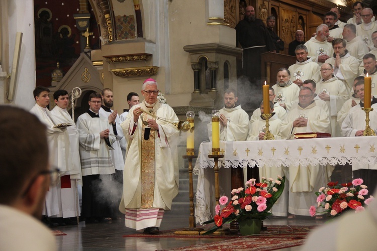 Panewniki. Święcenia u franciszkanów i cystersów