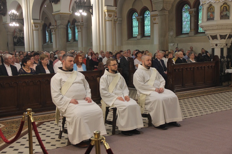 Panewniki. Święcenia u franciszkanów i cystersów