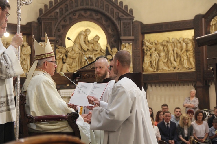 Panewniki. Święcenia u franciszkanów i cystersów