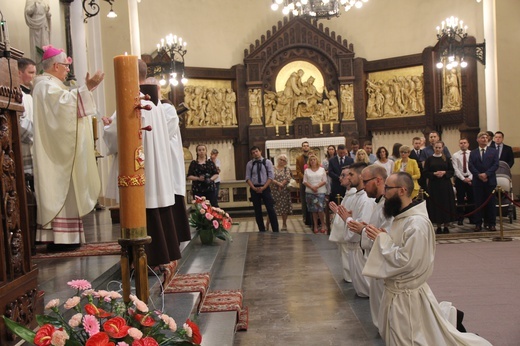 Panewniki. Święcenia u franciszkanów i cystersów