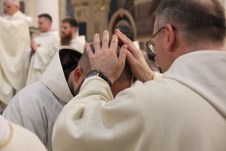 Panewniki. Święcenia u franciszkanów i cystersów