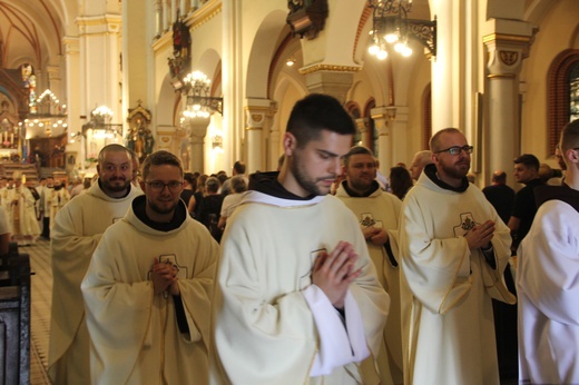 Panewniki. Święcenia u franciszkanów i cystersów