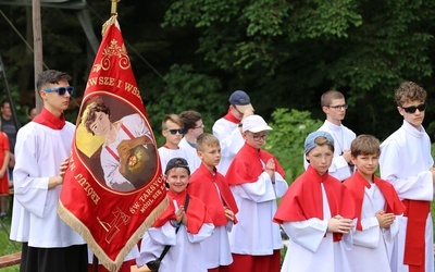 Bp Nitkiewicz: W domu Pana trzeba się dobrze zachowywać