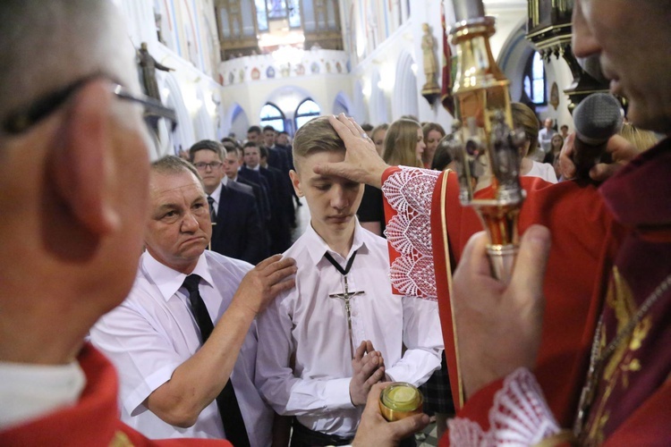 Bierzmowanie w Ciężkowicach