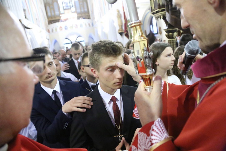 Bierzmowanie w Ciężkowicach