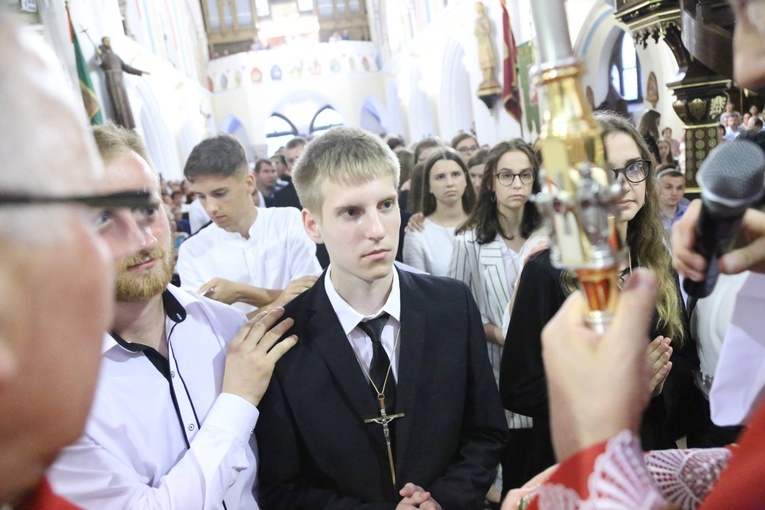 Bierzmowanie w Ciężkowicach