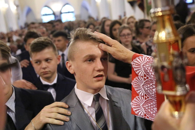 Bierzmowanie w Ciężkowicach