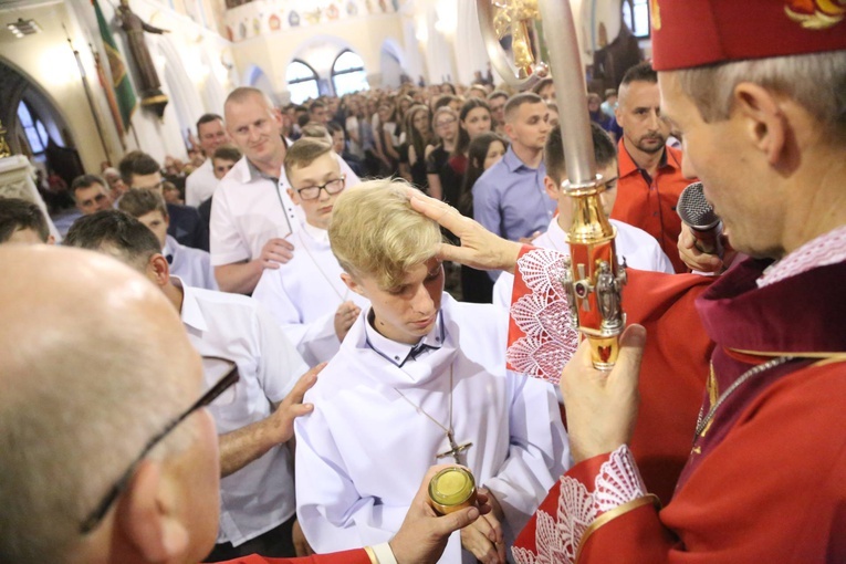 Bierzmowanie w Ciężkowicach