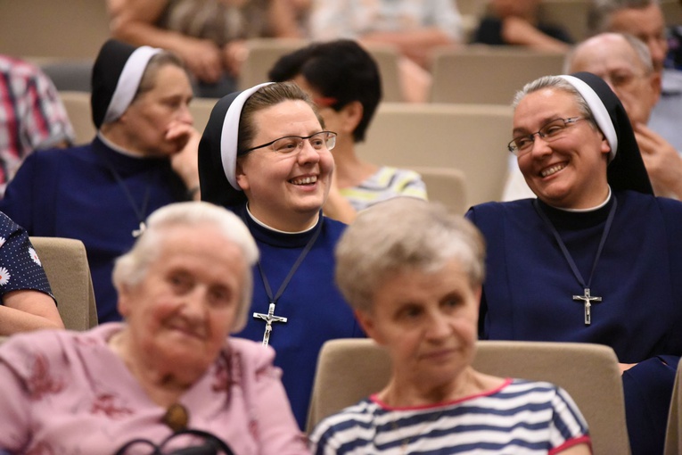 100 lat służebniczek w Brzesku - przedstawienie "Droga miłości"