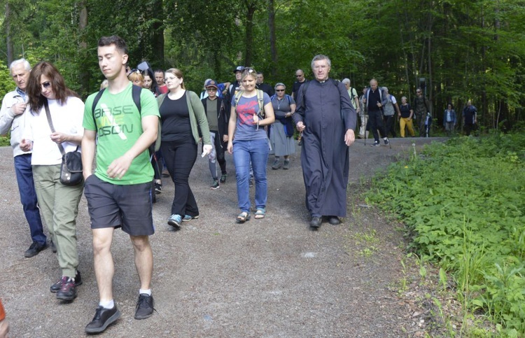 Pielgrzymka Noworudzian do Barda Śląskiego - cz. 02