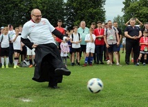 Łączy ich pasja do piłki, ale przede wszystkim ołtarz Chrystusa