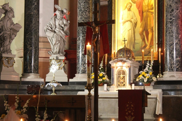 "Pięćdziesiątnica" i Akatyst ku czci Ducha Świętego