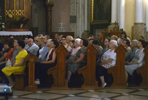 Wieczór uwielbienia w radomskiej katedrze