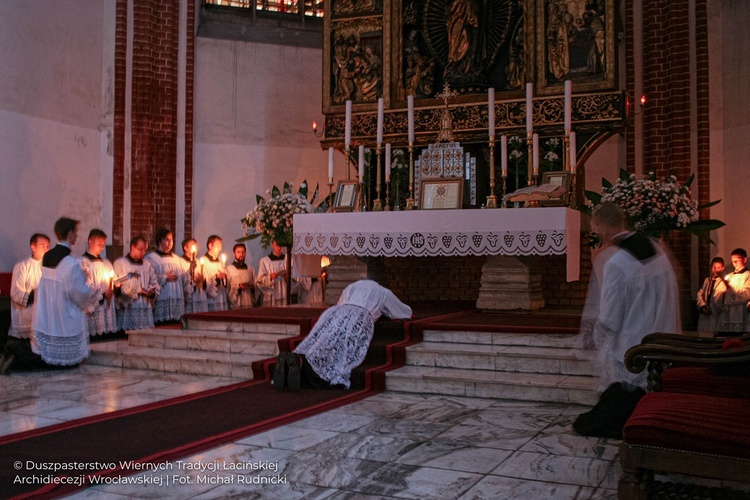 Wigilia Zesłania Ducha Świętego w duszpasterstwie tradycyjnym