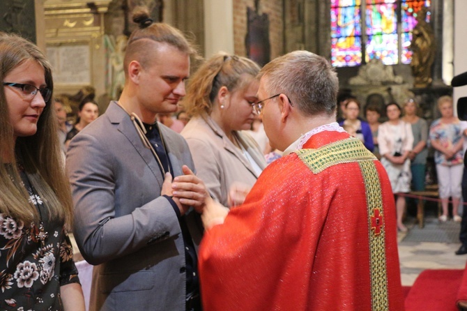 Rozesłanie misyjne wolontariuszy SWM "Młodzi Światu"