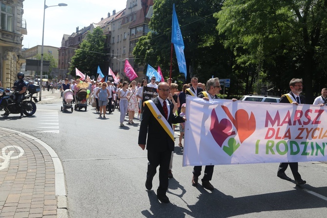 Marsz dla życia i rodziny w Katowicach 