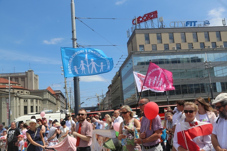 Marsz dla życia i rodziny w Katowicach 