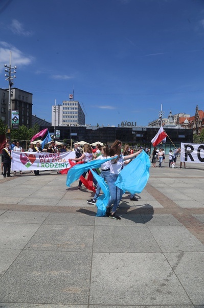 Marsz dla życia i rodziny w Katowicach 