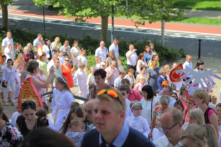 Pielgrzymka dzieci komunijnych do katedry