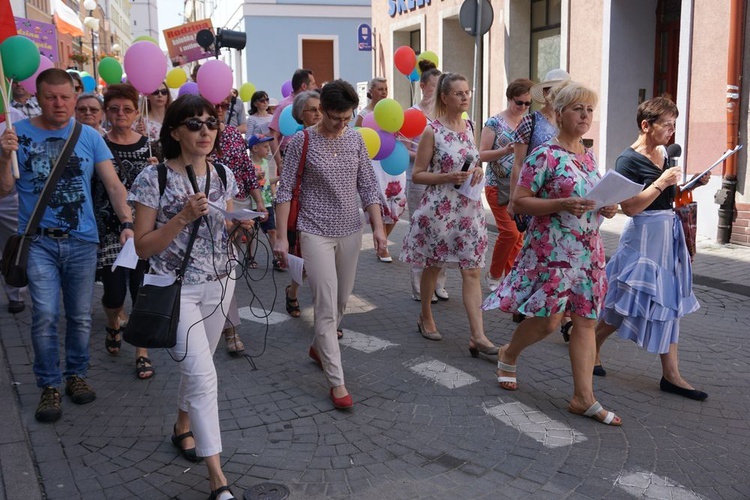 Marsz dla Życia i Rodziny w Dzierżoniowie